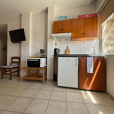 Artemis Rooms Two Steps By The Sea Platanés Exterior photo