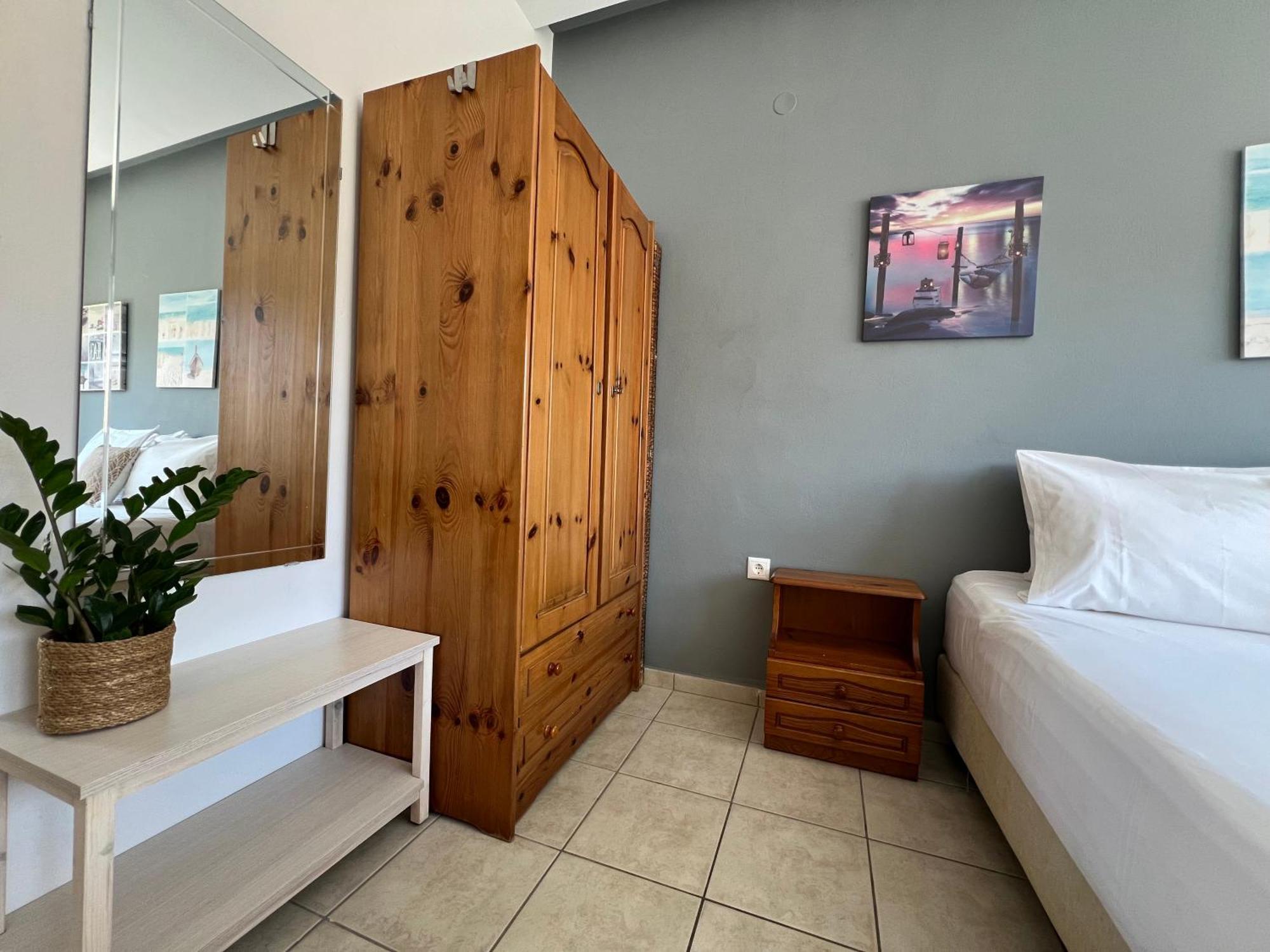 Artemis Rooms Two Steps By The Sea Platanés Exterior photo