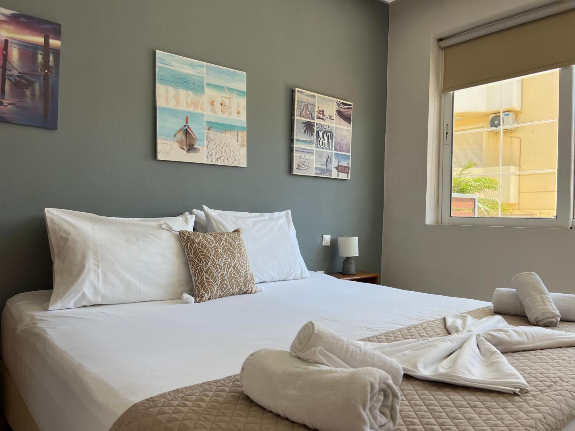 Artemis Rooms Two Steps By The Sea Platanés Exterior photo