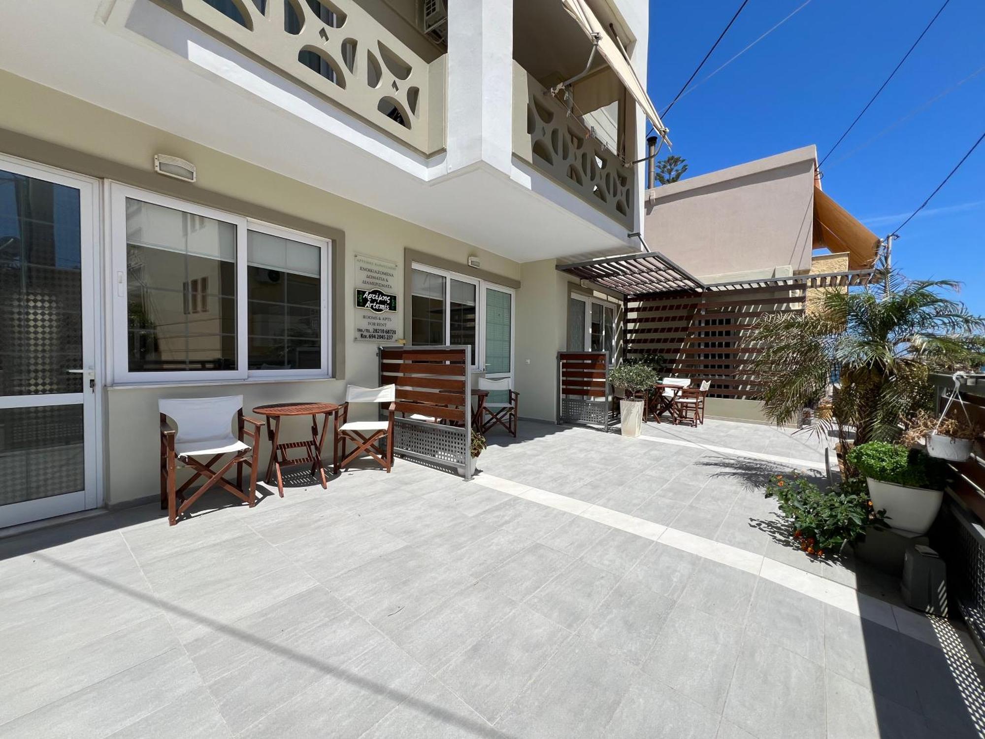 Artemis Rooms Two Steps By The Sea Platanés Exterior photo