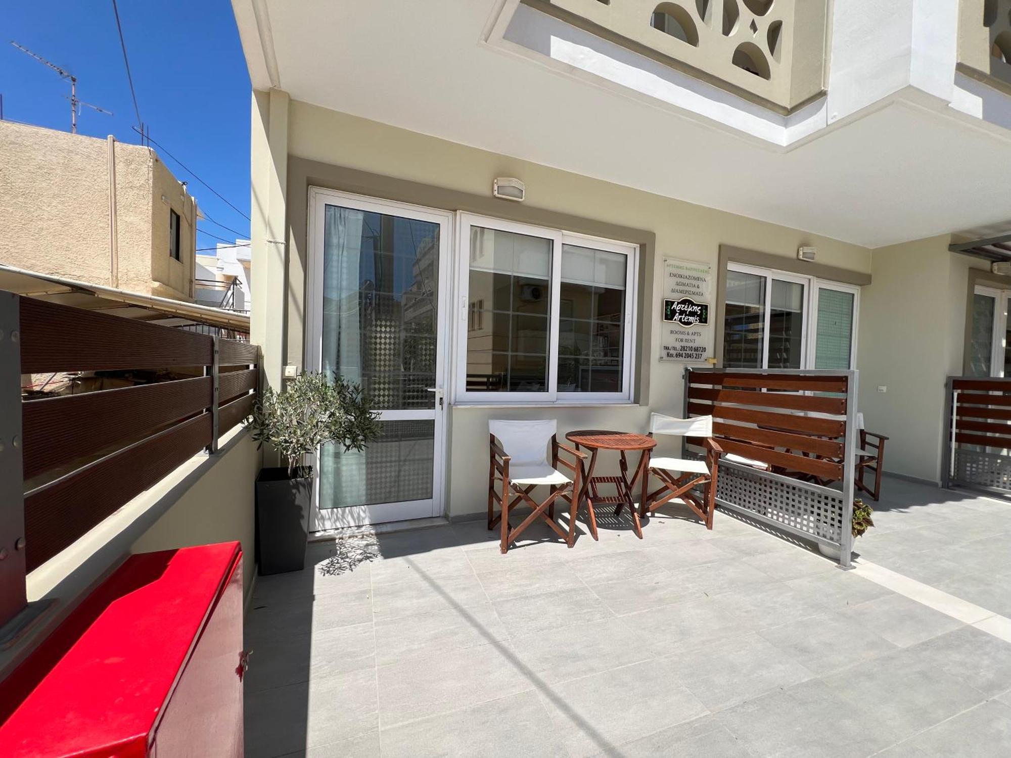 Artemis Rooms Two Steps By The Sea Platanés Exterior photo