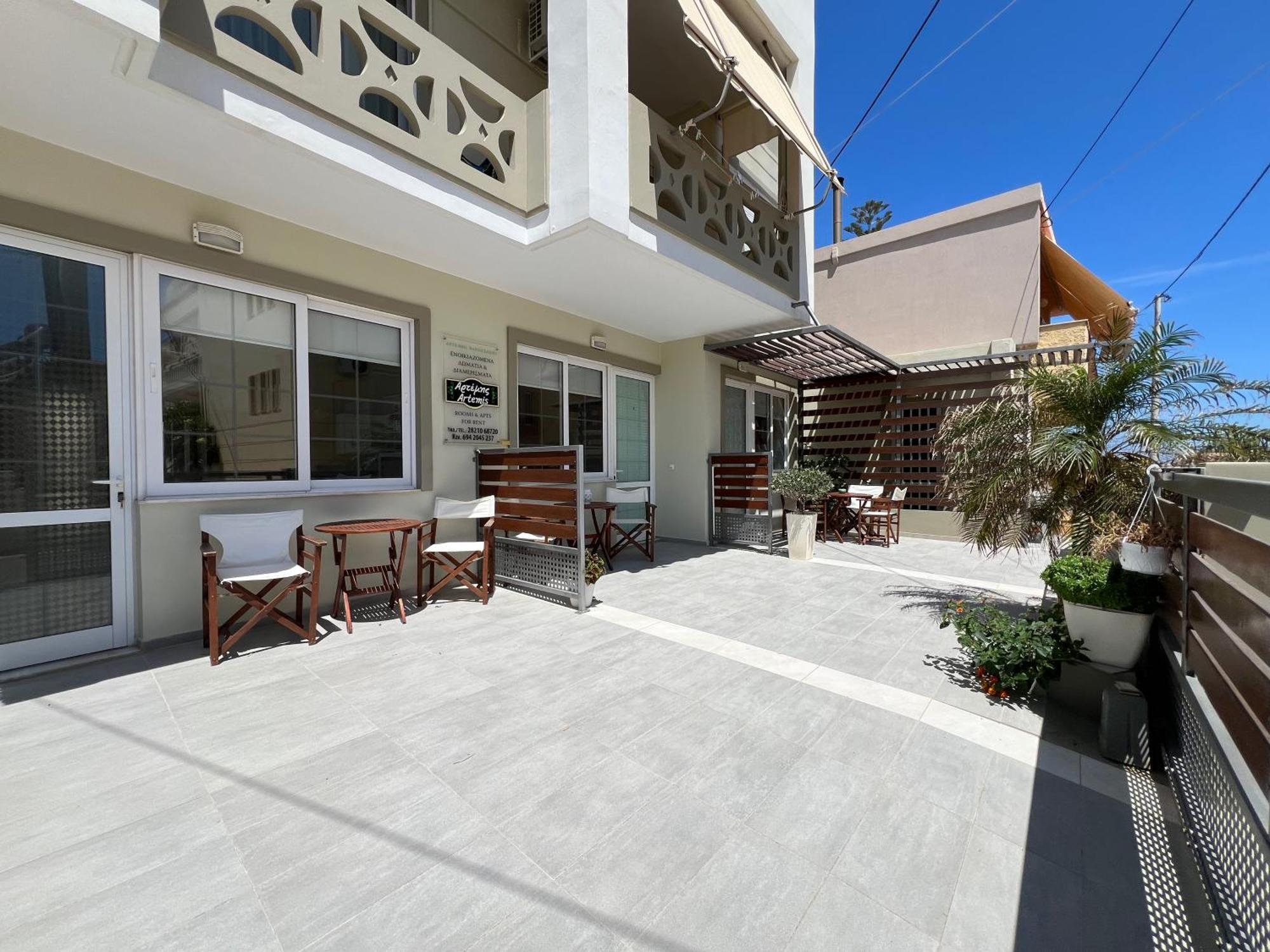 Artemis Rooms Two Steps By The Sea Platanés Exterior photo
