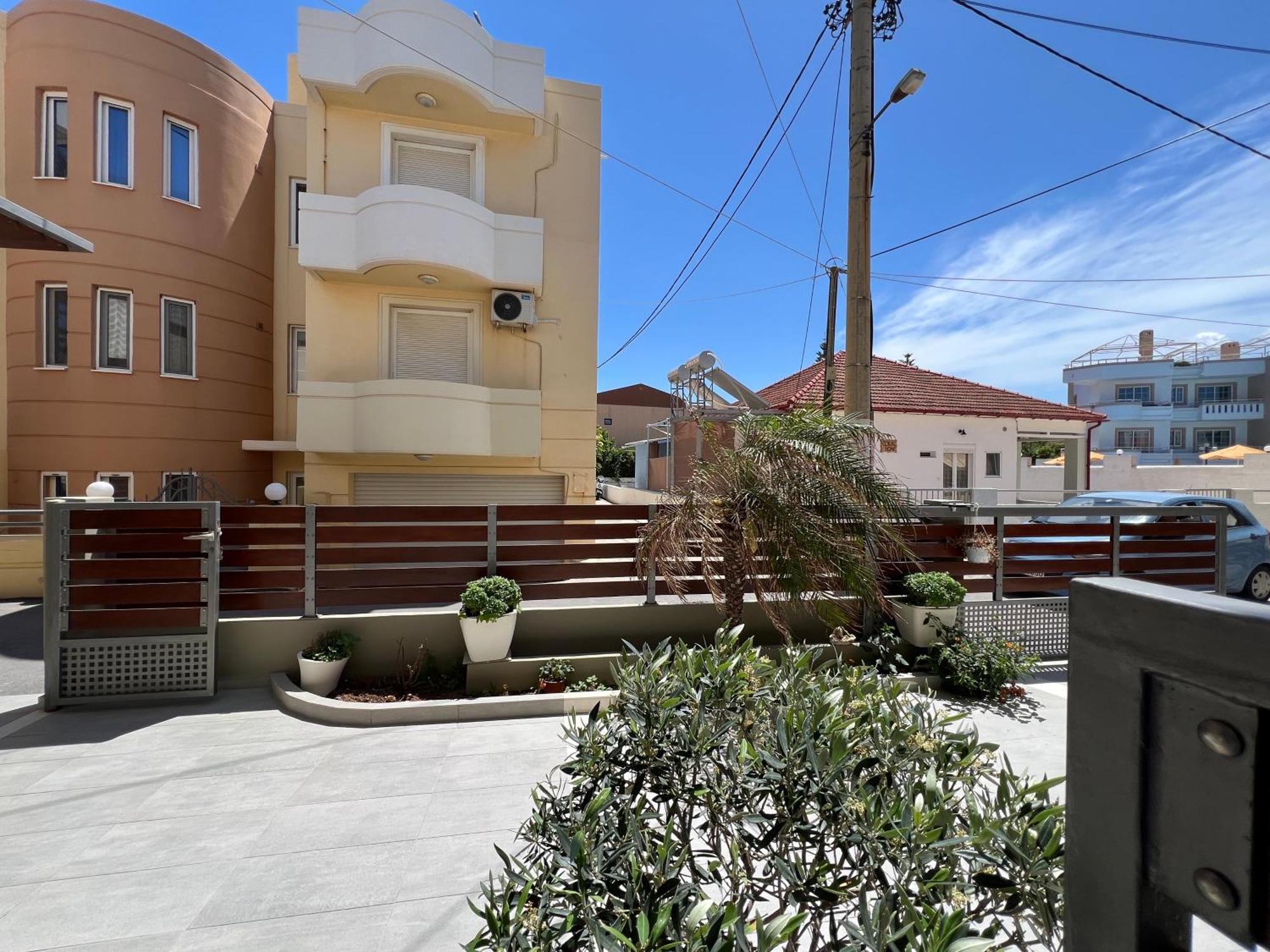Artemis Rooms Two Steps By The Sea Platanés Exterior photo